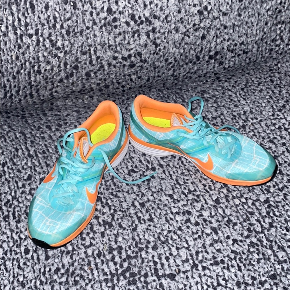 Nike Turquoise and Orange Athletic Shoes - Picture 6 of 7